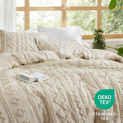 Deluxed Tufted Embroidery Comforter Set