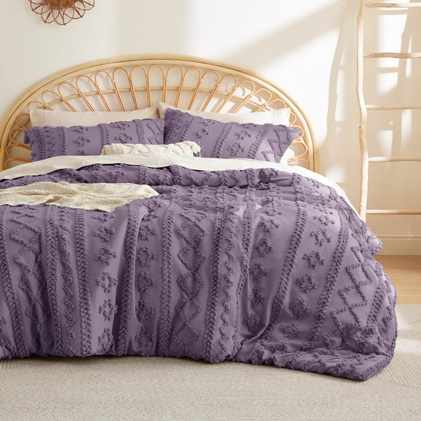 Deluxed Tufted Embroidery Comforter Set